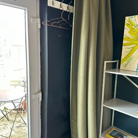 Apartment Mini With Private Patio And Free Parking *